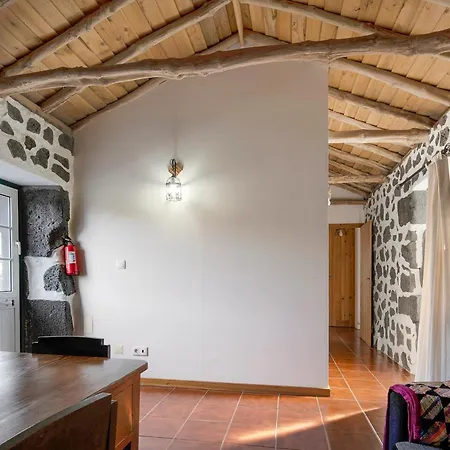 Holiday home Adega Maciel